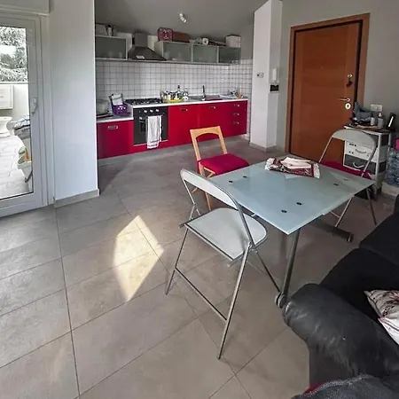 Smart Working Con Due Terrazzi E Fibra Ultra Veloce لاتينا